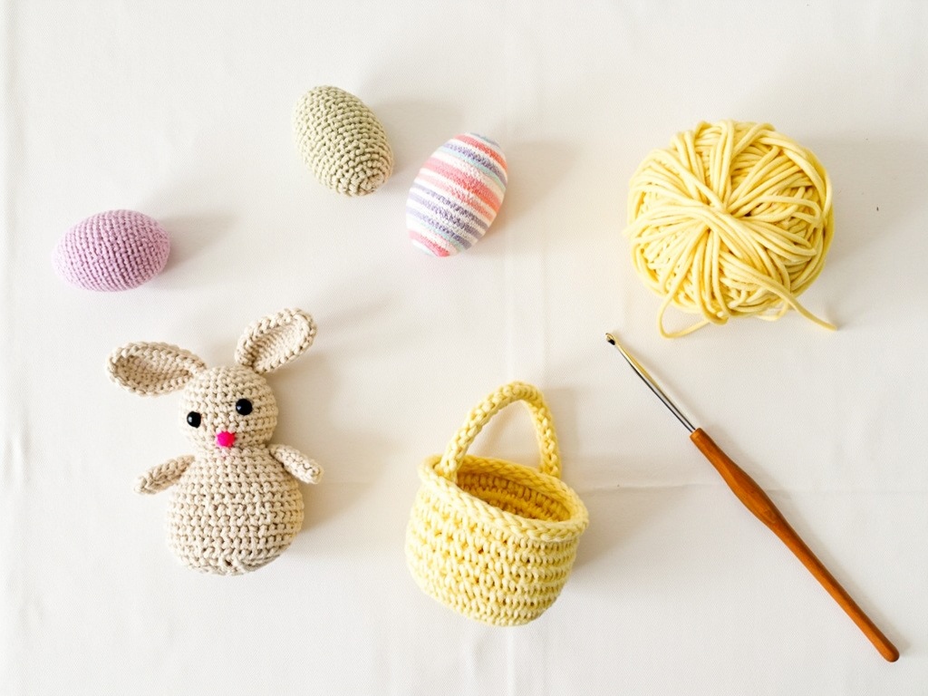 Cozy Up Your Easter Weekend: A Beginner's Guide to Festive Crochet detail image